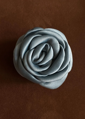 Small satin rose claw Verdigris Pico 
